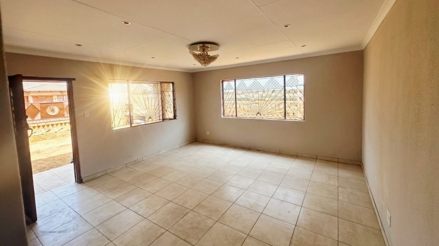 3 Bedroom Property for Sale in Tlhabane West North West